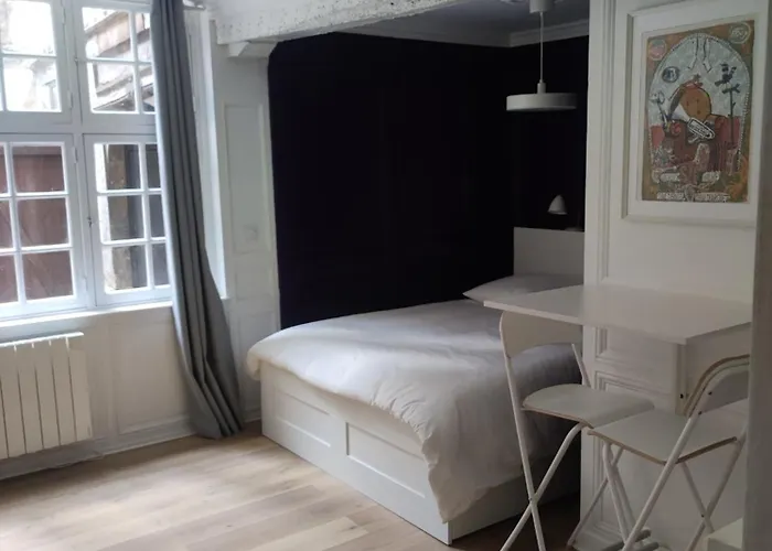 Rue Saint - Cathédrale - Cour Rouen